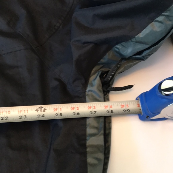 EUC McKinley M Wear Coat Size XL 7100 Black LOOKS LIKE IT HAS NEVER BEEN WORN - Picture 15 of 16